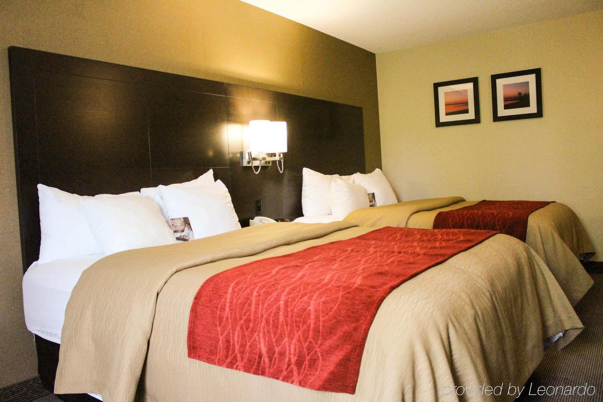 Comfort Inn Owen Sound Exterior photo